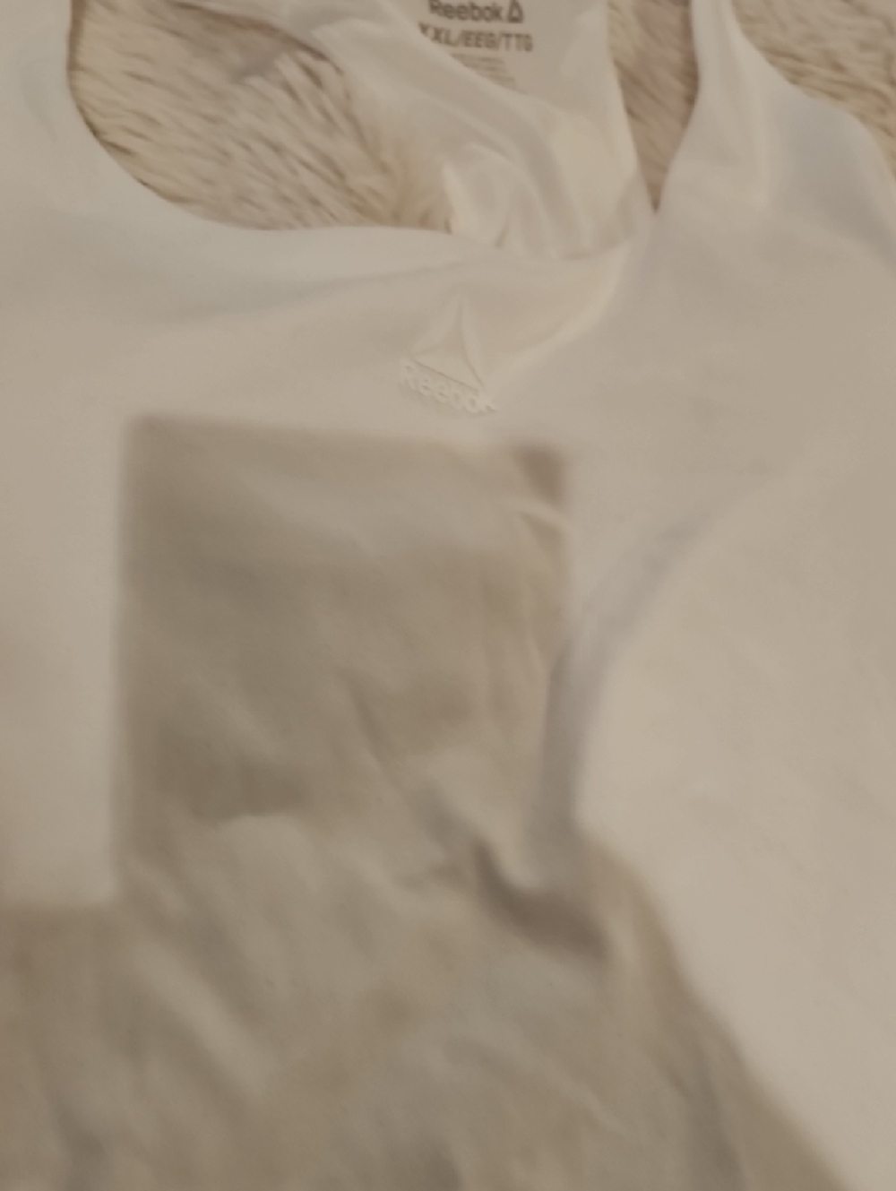 BRAND NEW CUTE Reebok White Racerback Crop Sports Bra And Pleated Skort SET TOP